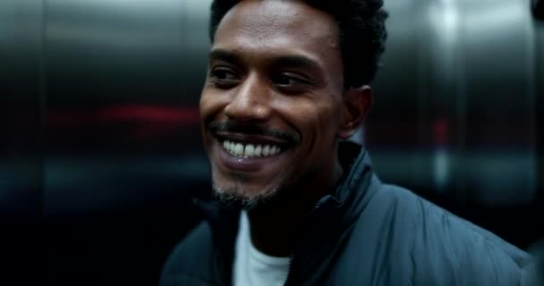 Black African American Man Looking Himself Elevator Mirror Smiling — Vídeo de Stock