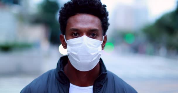 African American Man Walking City Wearing Face Mask Prevention Outbreak — Stok video