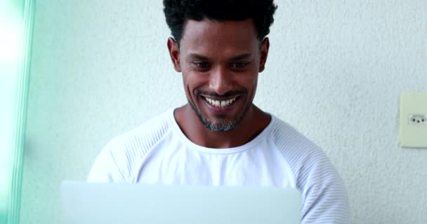 Smiling African Descent Man Working Home Front Computer Laptop — Vídeos de Stock