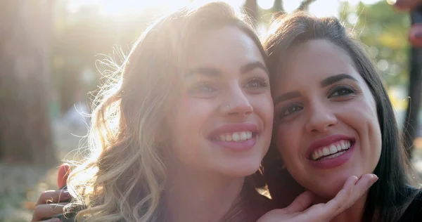 Real Life Girlfriends Posing Selfie Candid Authentic Friends Laughing Smiling — Fotografia de Stock