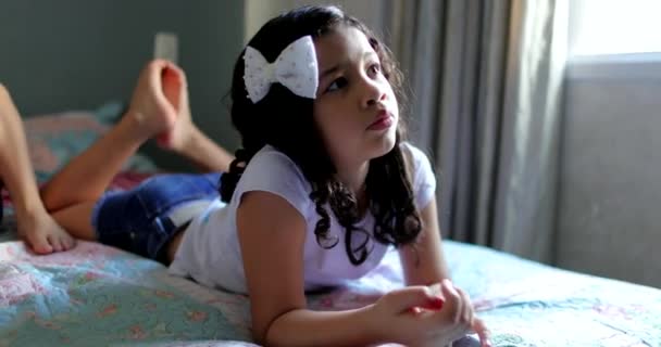Children Lied Bed Watching Cartoon — Stockvideo