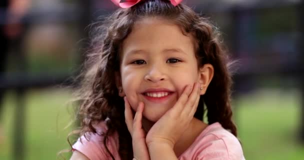 Joyful Little Girl Child Portrait Close Face Smiling Camera — Vídeos de Stock