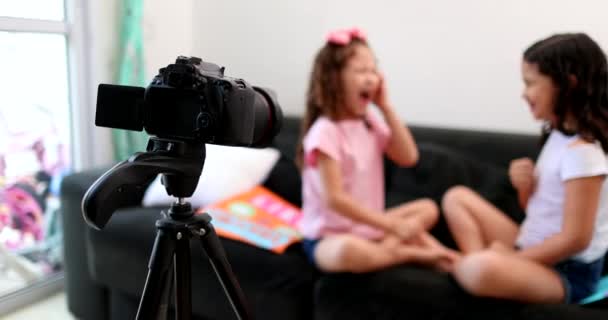 Children Blogger Talking Camera Two Girls Recording Video Blog Online — ストック動画