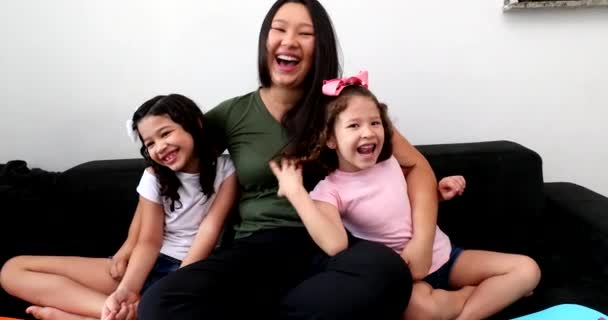 Family Speaking Camera Long Distance Call Mother Daughters — Stockvideo