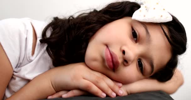 Mixed Race Girl Child Opening Eyes Smiling Kid Waking Looks — Stockvideo