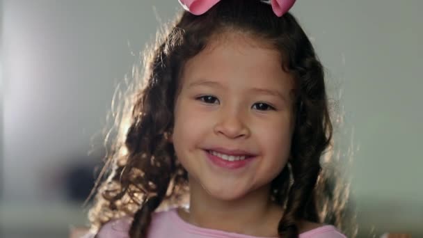Hispanic Asian Little Girl Child Portrait Mixed Race Cute Kid — Vídeos de Stock