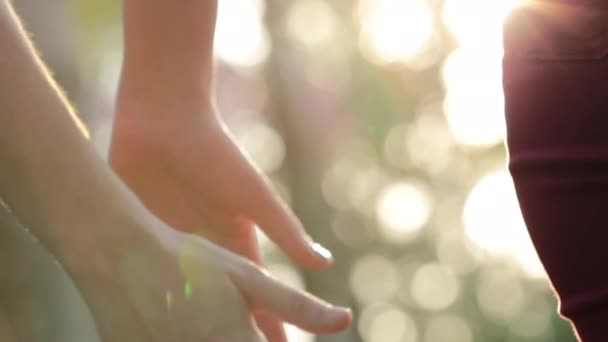 Letting Love Splitting Relationship Disjoining Hands Concept — Vídeos de Stock