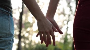 Letting go of love, splitting relationship by disjoining hands, concept