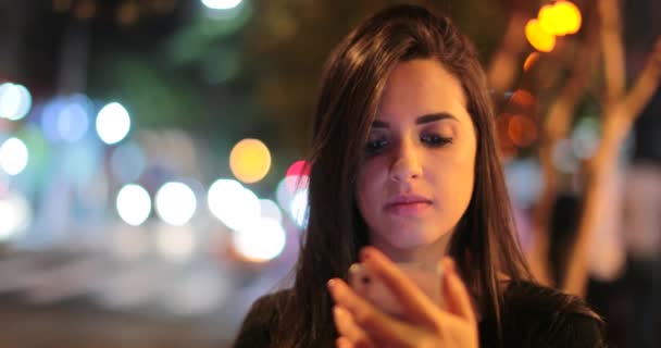 Young Hispanic Brunette Woman Checking Her Cellphone Night Latina Girl — Stockvideo