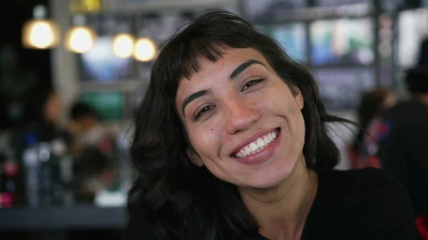 Portrait Hispanic Latin Girl Smiling Camera Sitting Restaurant Cafe — Foto Stock