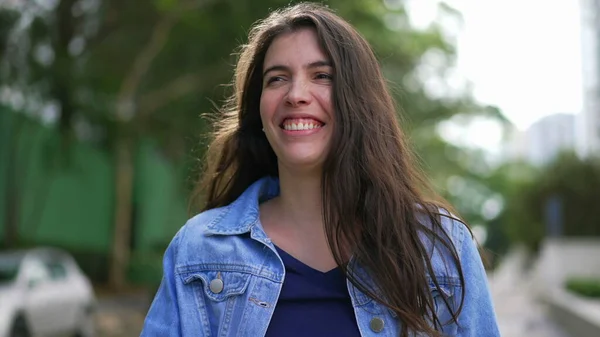 Happy Young Woman Walking Joyful Expressive Girl Smiling Going Walk — Stockfoto