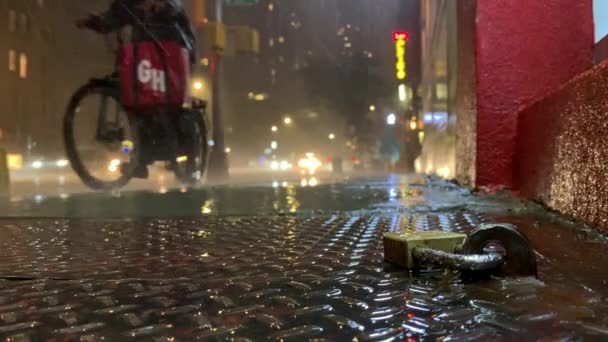 Nova Iorque Cidade Eua Julho 2019 Fecho Cadeado Durante Derramamento — Vídeo de Stock
