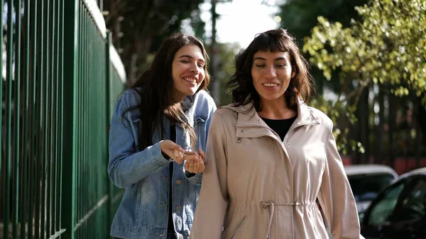 Women Speaking While Walking Street Two Girlfriends Chatting Conversation Urban — Foto de Stock
