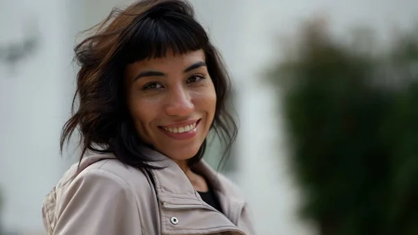 Young Woman Wearing Jacket Smiling Camera South American Latin Girl — ストック写真