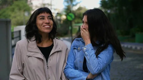 Two Happy Young Women Girlfriends Walking Laughing Smiling Together Street — Fotografia de Stock