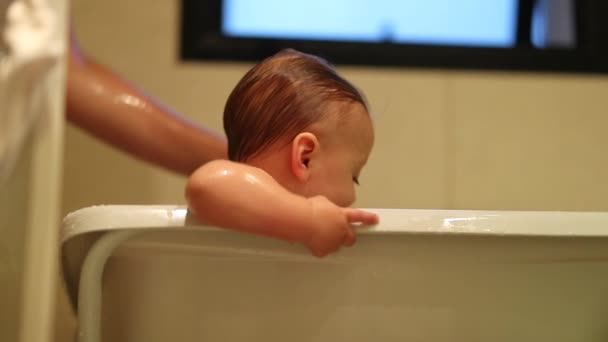 Washing Cleaning Baby Toddler Infant Bathtub — Stock video