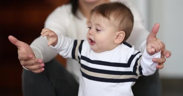 Baby Toddler Learning Stand Infant Development Preparing Walk — Stockvideo