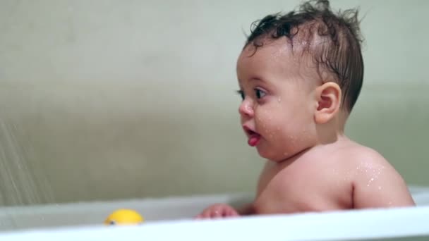 Shower Cute Baby Toddler Child Bathtub Bathing — Vídeo de Stock