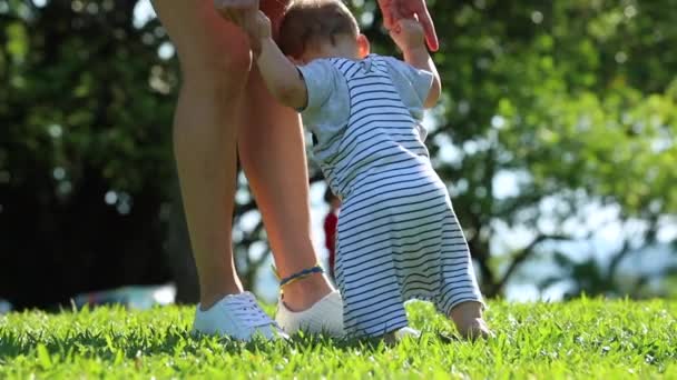 Child Baby Learning Walk Mother Helping Infant Toddler First Steps — Vídeo de stock