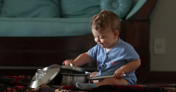 Baby Playing Pots Pans Home — Stok video