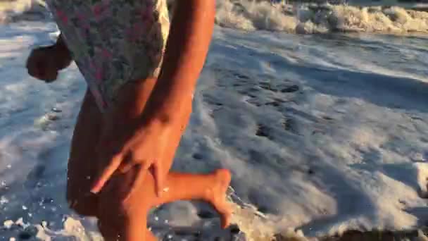 Little Girl Feet Beach Shore — Video Stock