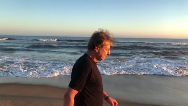 Older Man Walking Beach — 비디오