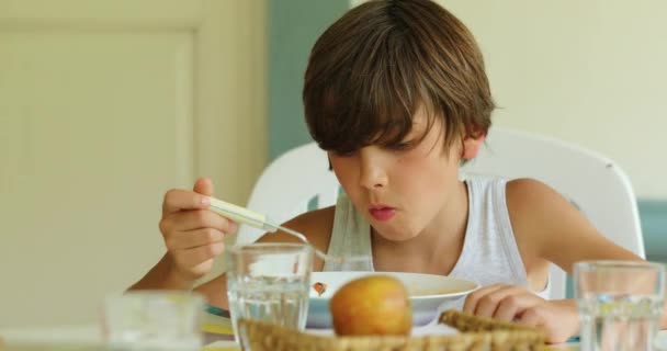 Kid Eating Lunch Young Boy Eats Pasta — Wideo stockowe