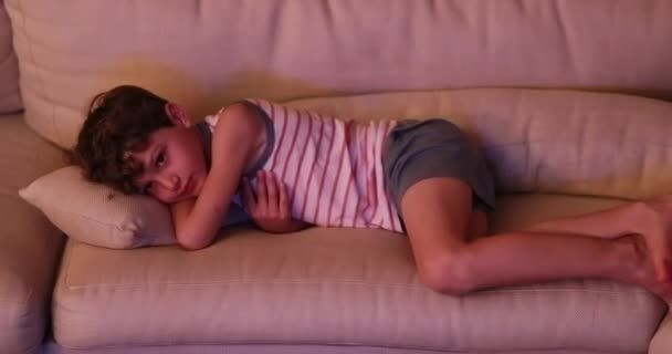 Child Couch Watching Night — Stockvideo