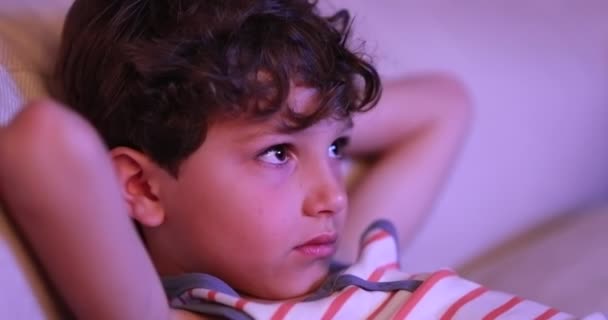 Child Front Screen Night Watching Movie — Vídeo de Stock