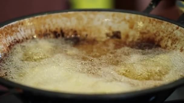 Frying Food Large Boiling Frying Pan Oil Slow Motion — Stock videók