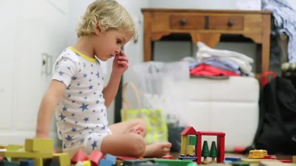 Infant Boy Playing Toys Room Building Blocks — 图库视频影像