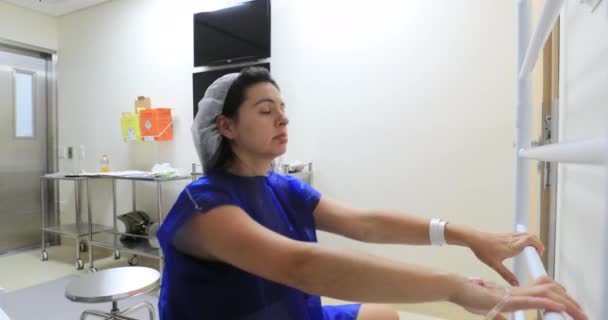 Woman Preparing Give Birth Hospital Expecting Baby Labor — Vídeo de stock