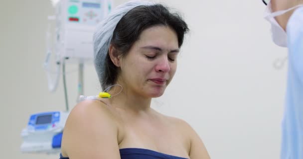 Pregnant Woman Hospital Giving Labor Pain Real Life Tearful Lady — Stok Video