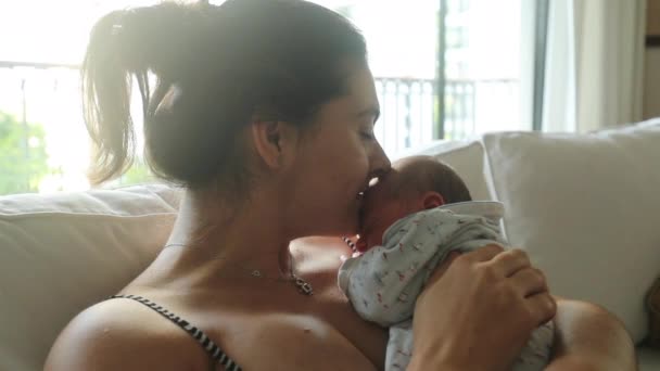Mother Kissing Newborn Baby First Week Life — Stok Video