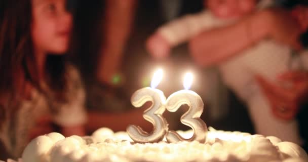 Blaas Verjaardagskaars Met Het Nummer Closeup Feest — Stockvideo