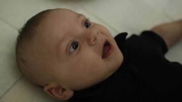 Newborn Baby Happy Layed Bed Happy — Video Stock