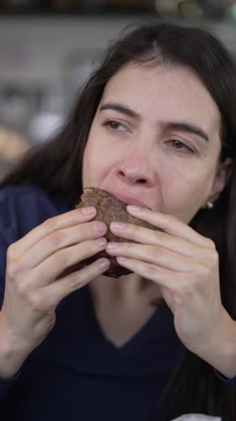 Woman Eating Tasty Burger Portrait Face Person Takes Bite Hamburguer — Video