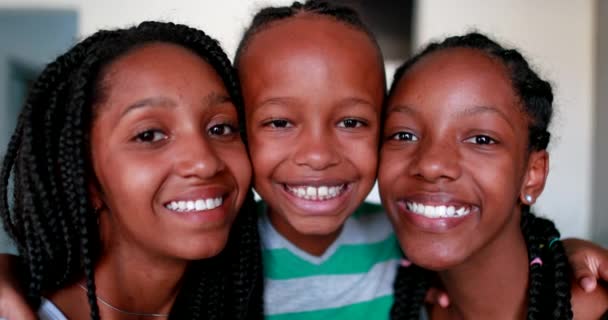 African American Siblings Brother Sisters Children Face Close — Video
