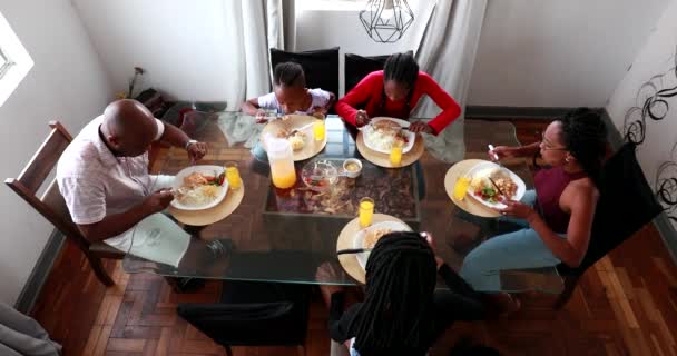 African Family Eating Lunch Together Black Parents Kids Eating Meal — Αρχείο Βίντεο