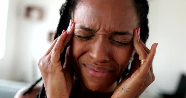 Frustrated Black Woman Feeling Stress African Ethnicity Person Close Face — Vídeo de Stock