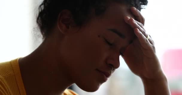 Depressed Black Woman Feeling Stress Anxiety — Αρχείο Βίντεο