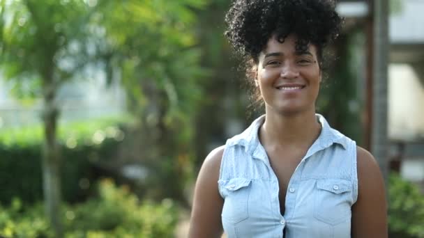 Confident Mixed Race Young Woman Walking Camera Smiling — Vídeos de Stock
