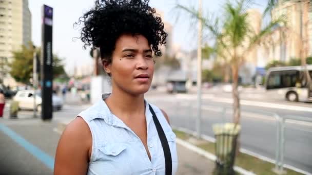 Young Black Mixed Race Woman Walking Downtown City — Stockvideo