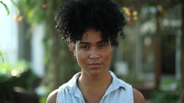 Confident Young Black Woman Walking Forward Serious African Mixed Race — Vídeos de Stock