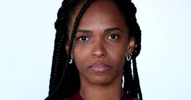 African Woman Closes Eyes Meditation Close Portrait Face Closing Eye — Stockvideo