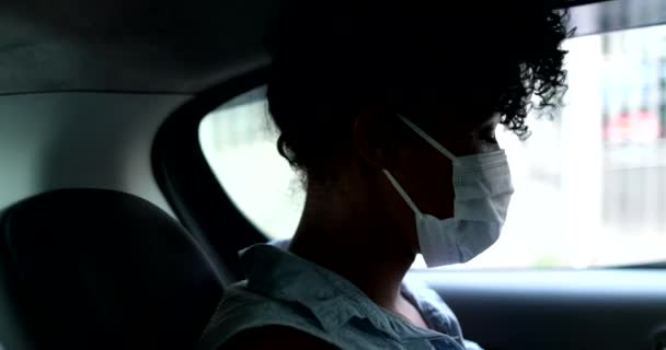 Passenger Taxi Backseat Wearing Pandemic Face Mask Looking Cellphone Screen — Video Stock
