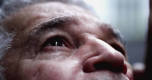 Older Man Eyes Looking Sky Contemplation Senior Closing Eye — Stock Video