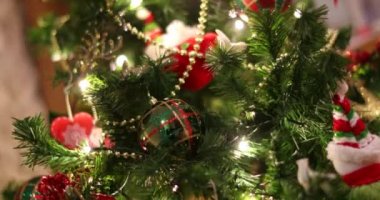 Noel ağacı, yanıp sönen ışıklarla