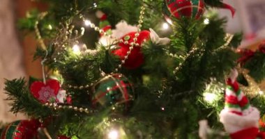 Tatil sezonu Aralık Noel ağacı yakın plan detayı