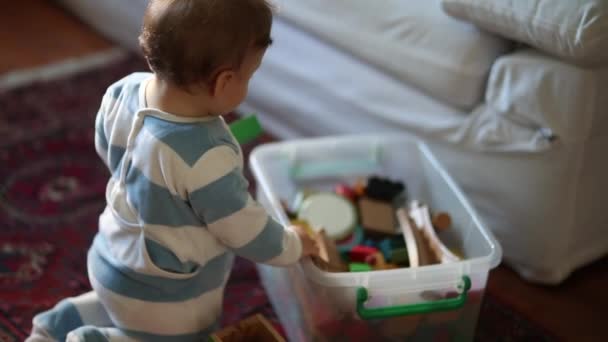 Baby Removing Toys Plastic Box Exploring Objects — Wideo stockowe